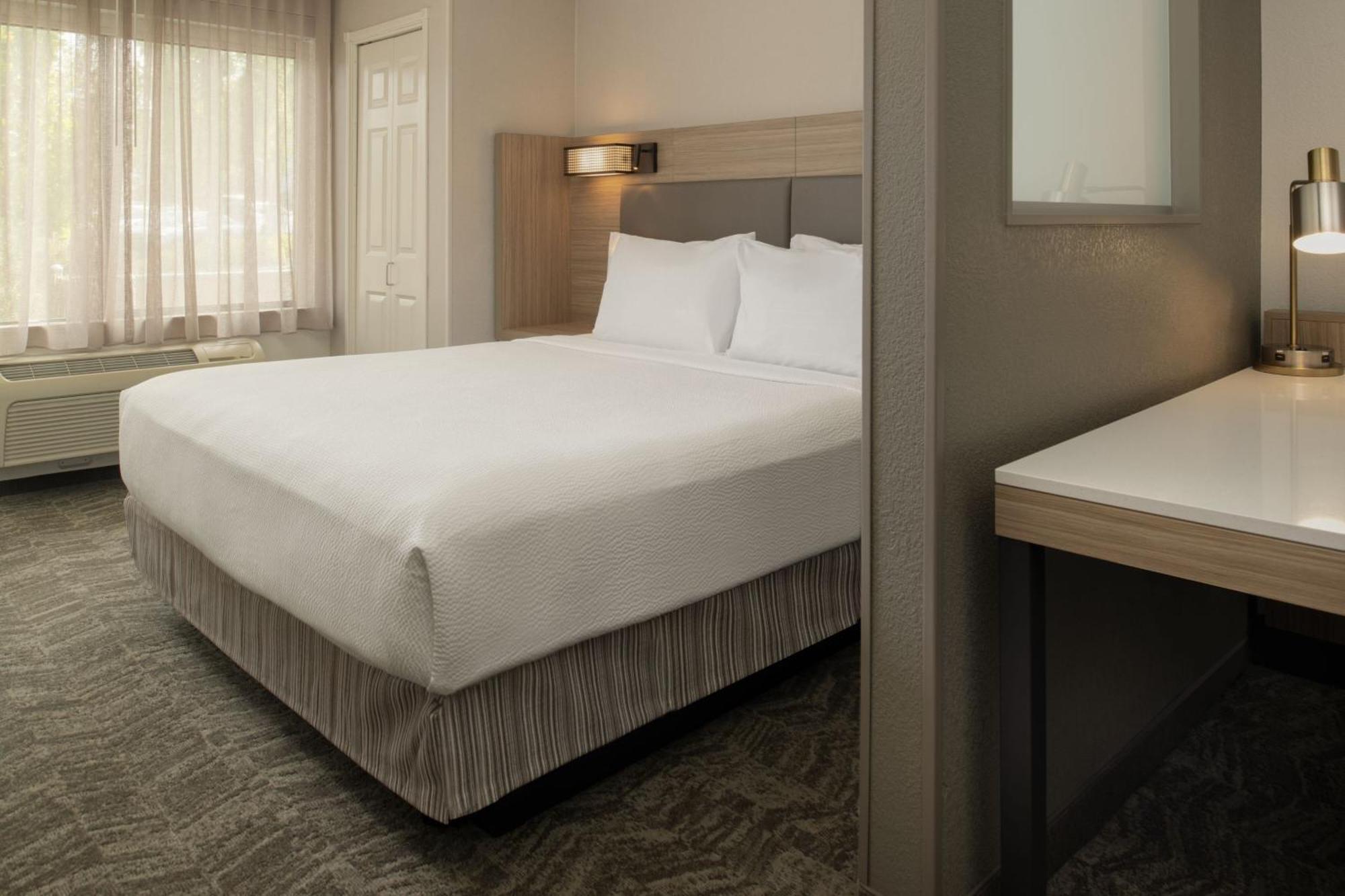 SpringHill Suites by Marriott Medford Exteriör bild