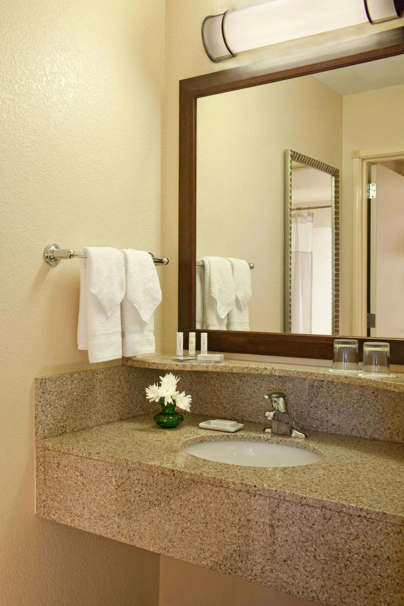 SpringHill Suites by Marriott Medford Exteriör bild